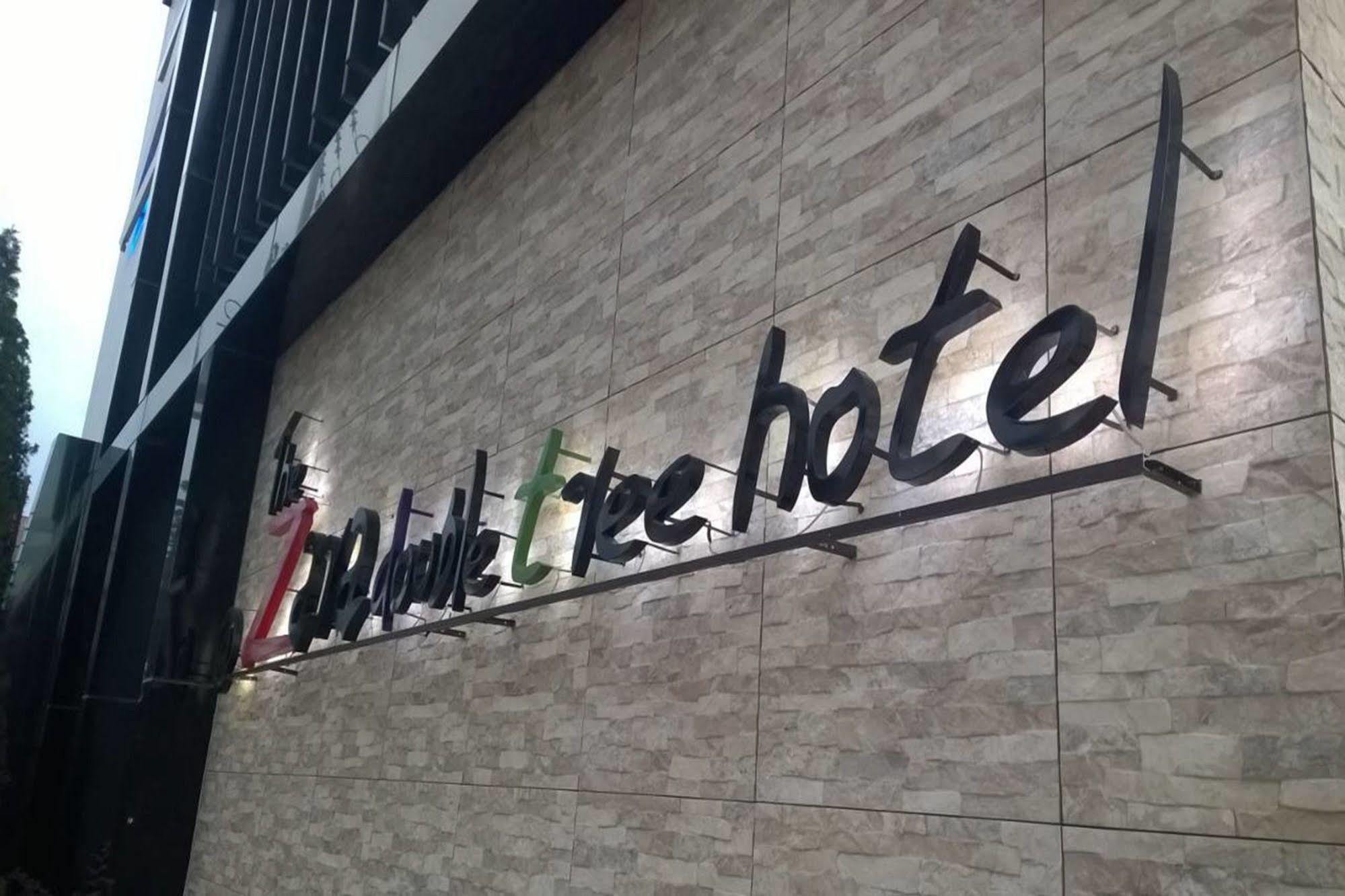 The Zara Double Tree Hotel Ubon Ratchathani Exterior photo